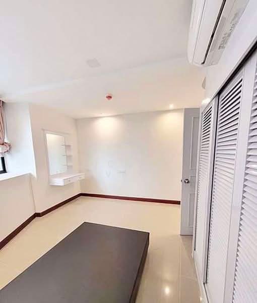 President Park Sukhumvit 24, Bangkok, 99 Sukhumvit 24 Alley, Khlongtoei Nua, Watthana, Bangkok, 3 Bedrooms, 223 sqm, Condo For Rent, by Vichai Annavakulthorn, 500401190 - DDproperty.com