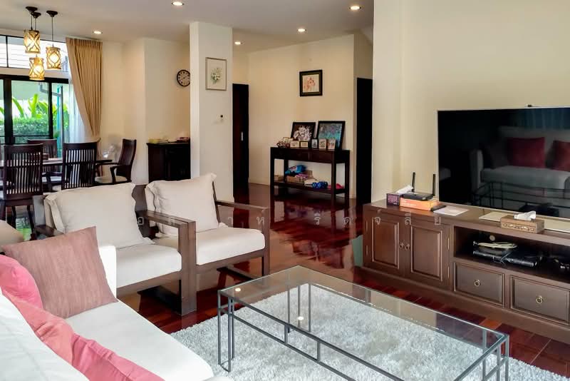 Lanna Montra, Chiang Mai, Nong Kwai, Hang Dong, Chiang Mai, 3 Bedrooms, 220 sqm, Single Detached House For Sale, by Elijah Ridgley, 500401199 - DDproperty.com
