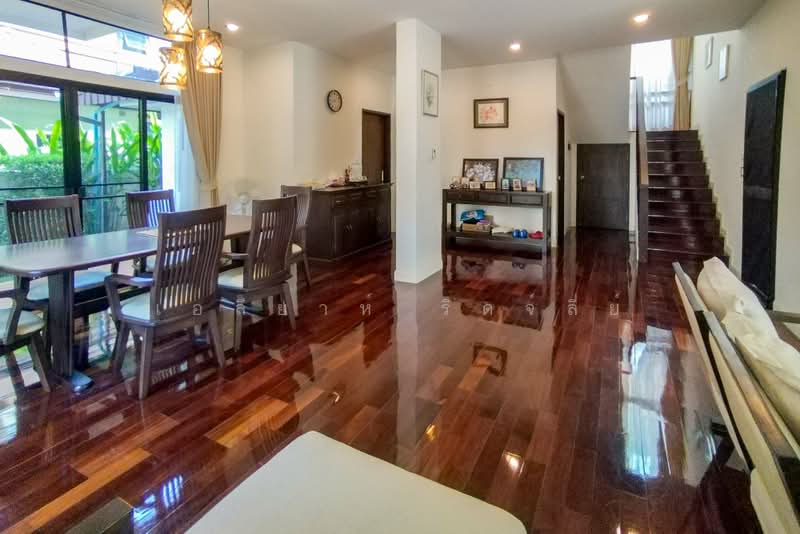Lanna Montra, Chiang Mai, Nong Kwai, Hang Dong, Chiang Mai, 3 Bedrooms, 220 sqm, Single Detached House For Sale, by Elijah Ridgley, 500401199 - DDproperty.com