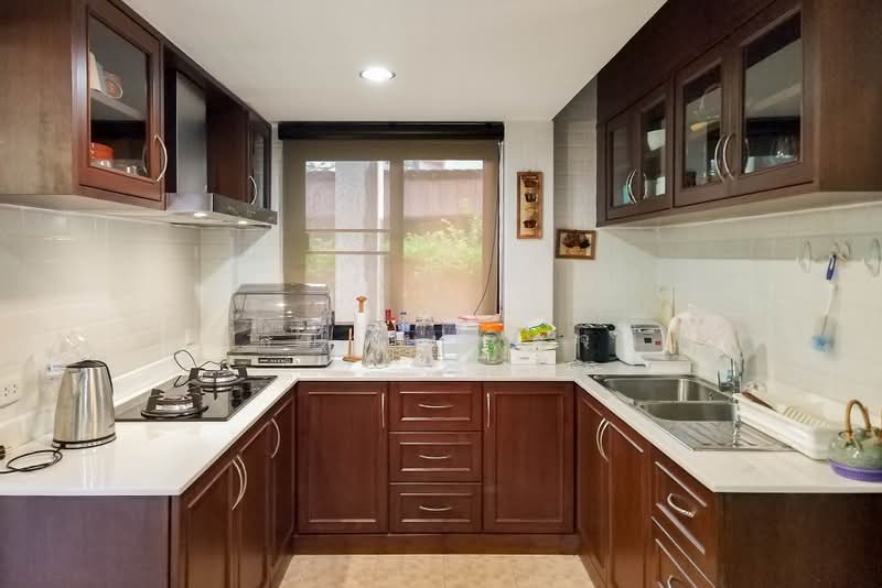 Lanna Montra, Chiang Mai, Nong Kwai, Hang Dong, Chiang Mai, 3 Bedrooms, 220 sqm, Single Detached House For Sale, by Elijah Ridgley, 500401199 - DDproperty.com