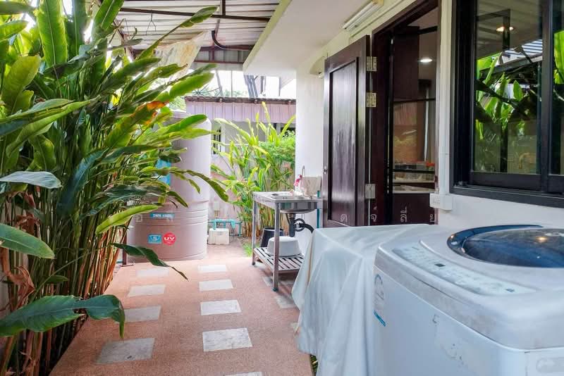 Lanna Montra, Chiang Mai, Nong Kwai, Hang Dong, Chiang Mai, 3 Bedrooms, 220 sqm, Single Detached House For Sale, by Elijah Ridgley, 500401199 - DDproperty.com