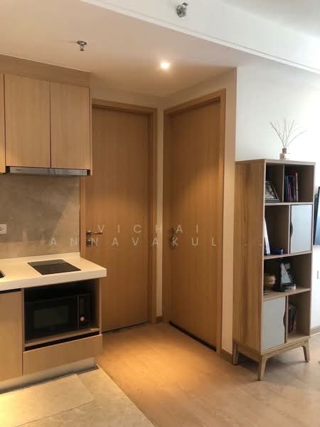 Regal Sathon-Naradhiwas, Bangkok, Naradhiwas Rajanagarindra Road, Thung Maha Mek, Sathon, Bangkok, 1 Bedroom, 32 sqm, Condo For Rent, by Vichai Annavakulthorn, 500401230 - DDproperty.com