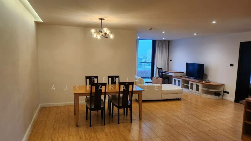 Supalai Place Sukhumvit 39, Bangkok, 175-179 Soi Sukhumvit 39 Sukhumvit Road, Khlong Tan Nua, Watthana, Bangkok, 3 Bedrooms, 130 sqm, Condo For Sale, by Pemika Aukkaraleekul, 500401288 - DDproperty.com