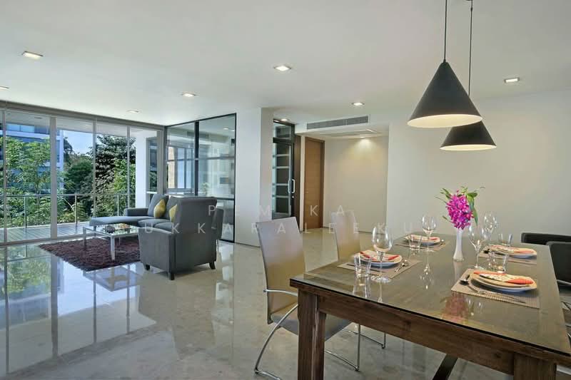 Ficus Lane, Bangkok, Soi Sukhumvit 44/1, Phra Kanong, Khlong Toei, Bangkok, 3 Bedrooms, 200 sqm, Condo For Sale, by Pemika Aukkaraleekul, 500401320 - DDproperty.com
