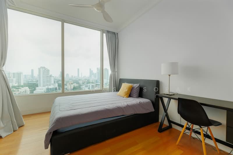 Royce Private Residences, Bangkok, 61 Soi Sukhumvit 31, Khlongtoei Nua, Watthana, Bangkok, 2 Bedrooms, 111 sqm, Condo For Rent, by Boonraksa Sopak, 500401468 - DDproperty.com