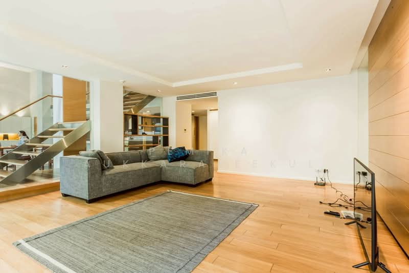 Ficus Lane, Bangkok, Soi Sukhumvit 44/1, Phra Kanong, Khlong Toei, Bangkok, 4 Bedrooms, 438 sqm, Condo For Sale, by Pemika Aukkaraleekul, 500401500 - DDproperty.com