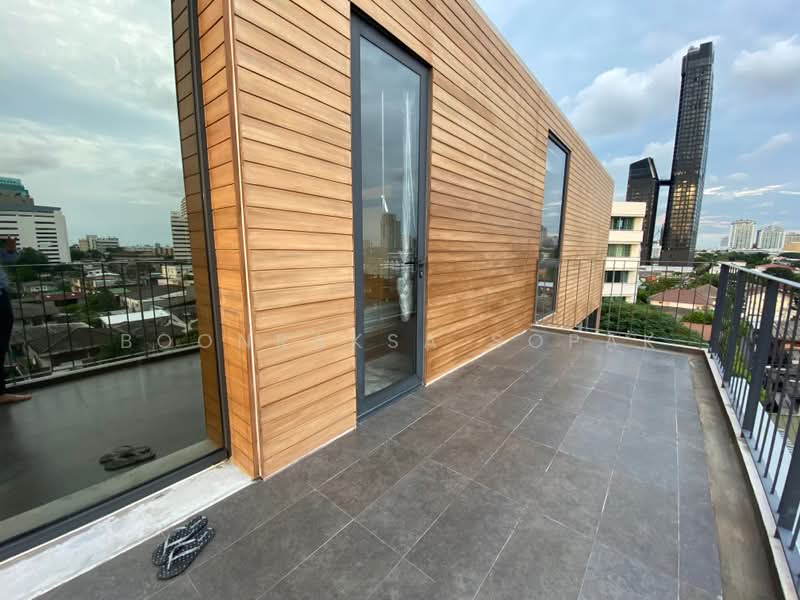 Vana Residence Sukhumvit 26, Bangkok, 38 Soi Attrakravee1, Sukhumvit 26 Road, Khong Tan, Khlong Toei, Bangkok, 4 Bedrooms, 376 sqm, Apartment For Rent, by Boonraksa Sopak, 500401504 - DDproperty.com