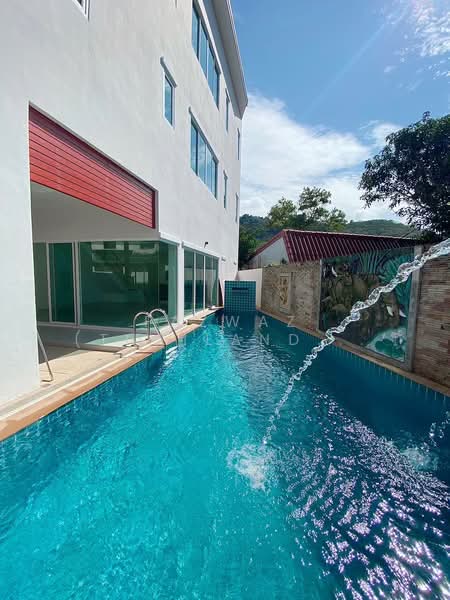 พูลวิลล่า 3 ชั้น Choeng Thale Phuket 3 ห้องนอน ใกล้บางเทา รีบชม, ภูเก็ต, เชิงทะเล, ถลาง, ภูเก็ต, 250 ตร.ม., วิลล่า ขาย, โดย Fazwaz (Thailand) Co., Ltd., 500401598 - DDproperty.com