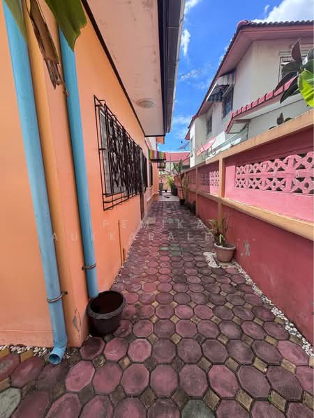 3-BR House, Bangkok, Wat Tha Pra, Bangkok Yai, Bangkok, 3 Bedrooms, 150 sqm, Single Detached House For Sale, by Pemika Aukkaraleekul, 500401605 - DDproperty.com
