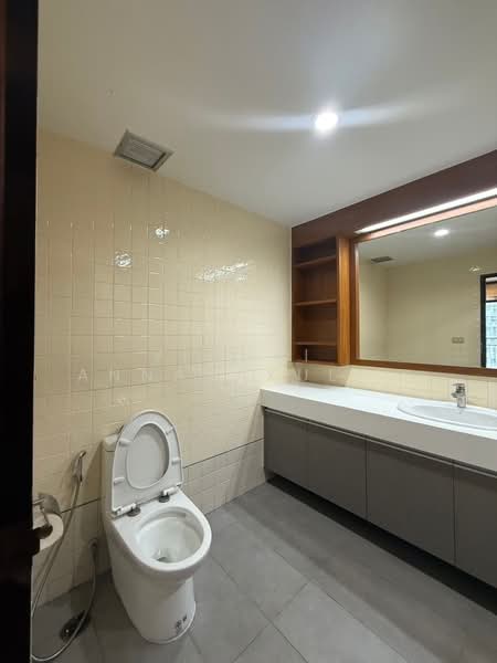 Liberty Park 2, Bangkok, 55 Soi Sukhumvit 11, Khlongtoei Nua, Watthana, Bangkok, 2 Bedrooms, 110 sqm, Condo For Rent, by Vichai Annavakulthorn, 500401670 - DDproperty.com