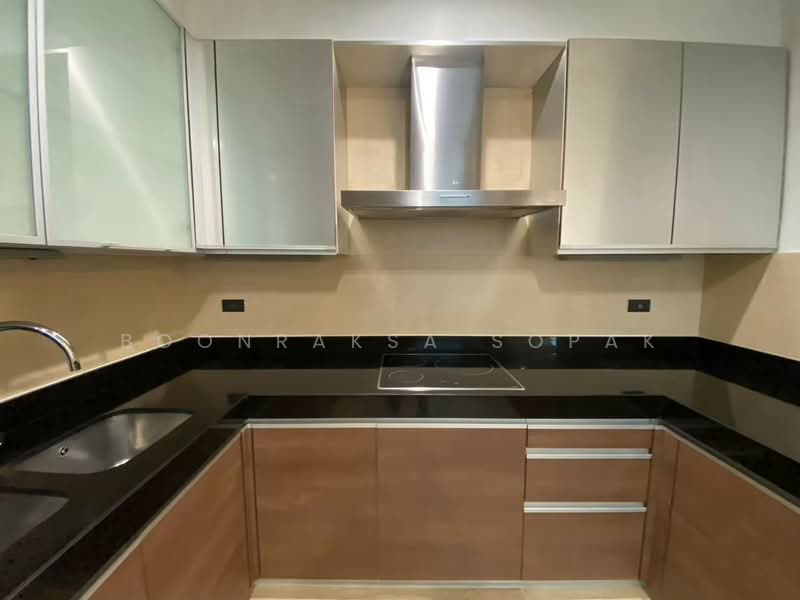 Domus 18, Bangkok, Soi Sukhumvit 18, Khlong Toei, Bangkok, 3 Bedrooms, 250 sqm, Condo For Rent, by Boonraksa Sopak, 500401820 - DDproperty.com