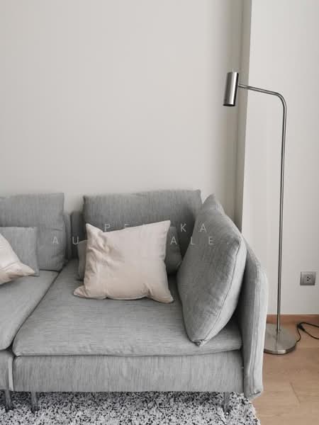 28 Chidlom, Bangkok, 28 Chit Lom Alley, Lumphini, Pathum Wan, Bangkok, 1 Bedroom, 46 sqm, Condo For Sale, by Pemika Aukkaraleekul, 500401843 - DDproperty.com