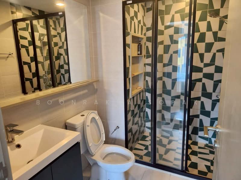 The Base Sukhumvit 50, Bangkok, Soi Roem Charoen 1, Sukhumvit 50 Road, Phra Kanong, Khlong Toei, Bangkok, 2 Bedrooms, 46 sqm, Condo For Rent, by Boonraksa Sopak, 500401845 - DDproperty.com