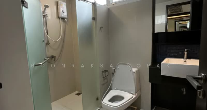 Richmond Hills Residence, Bangkok, Soi Thonglor 25, Khlong Tan Nua, Watthana, Bangkok, 3 Bedrooms, 160 sqm, Apartment For Rent, by Boonraksa Sopak, 500401852 - DDproperty.com