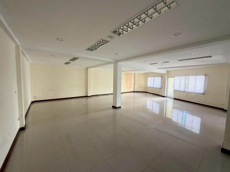 Commercial building, Chang Klan, Chiang Mai, Chang Klan, Muang Chiang Mai, Chiang Mai, , 800 sqm, Shophouse For Rent, by Shori Asset Group Co., Ltd., 500401908 - DDproperty.com