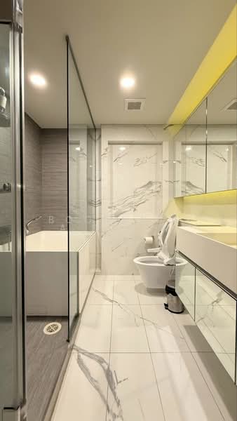 Siamese Exclusive Sukhumvit 31, Bangkok, 75 Soi Sukhumvit 31, Khlong Tan Nua, Watthana, Bangkok, 2 Bedrooms, 72 sqm, Condo For Rent, by Boonraksa Sopak, 500401920 - DDproperty.com
