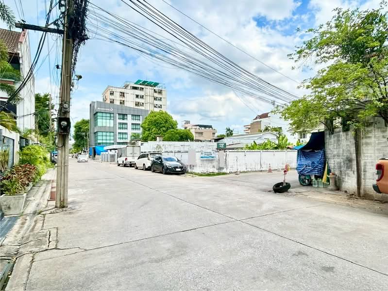 ขายที่ดิน 125 ตร.ว. ซอยรามคำแหง 4 แยก 6 (ร.พ.แพทย์ปัญญา) รถไฟฟ้า ARL รามคำแหง, กรุงเทพ, สวนหลวง, กรุงเทพ, 500 ตร.ม., ที่ดิน ขาย, โดย อาทิชา โชตจิราวณิช, 500401954 - DDproperty.com