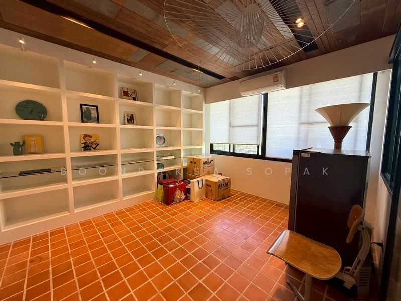 Supreme Ville Condominium, Bangkok, Yenakat, Thung Maha Mek, Sathon, Bangkok, 2 Bedrooms, 110 sqm, Condo For Rent, by Boonraksa Sopak, 500402091 - DDproperty.com