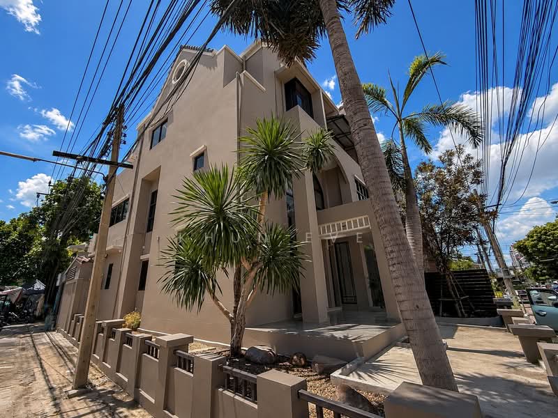 Home office Town in town for rent ( SPSEVE2056 ), Bangkok, ถนน ศรีวรา, Phlapphla, Wang Thonglang, Bangkok, 8 Bedrooms, 300 sqm, Townhouse For Rent, by Khun Eve, 500402100 - DDproperty.com