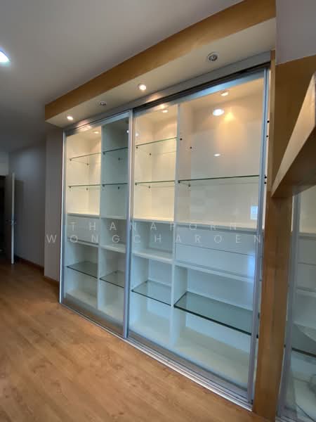 Silom Grand Terrace, Bangkok, Soi Saladaeng 2, Saladaeng Road, Silom, Bang Rak, Bangkok, 1 Bedroom, 82 sqm, Condo For Rent, by Thanaporn Wongcharoen, 500402113 - DDproperty.com