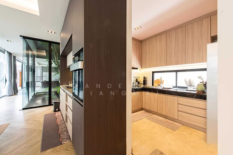 Luxury Pool Villa for Rent near Big C Mae Hia, Chiang Mai Rental Price: 130,000 THB / month No.9P022, Chiang Mai, San Phak Wan, Hang Dong, Chiang Mai, 4 Bedrooms, 650 sqm, Single Detached House For Rent, by Baandeedee Chiangmai, 500402154 - DDproperty.com