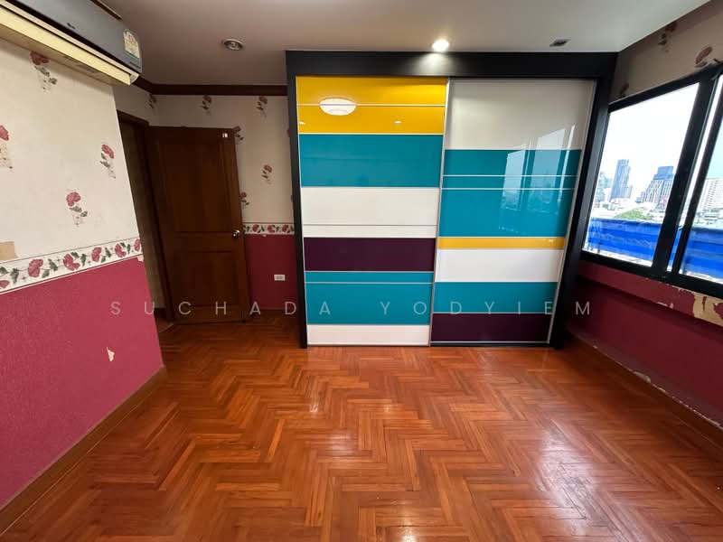 Siphaya River View Condominium, Bangkok, 108 Yotha Road, Talat Noi, Samphanthawong, Bangkok, 3 Bedrooms, 124 sqm, Condo For Sale, by Suchada Yodyiem, 500402189 - DDproperty.com