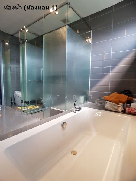 Landmark Ekamai-Ramindra, Bangkok, Sukhonthasawat Road, Lat Phrao, Bangkok, 3 Bedrooms, 224 sqm, Townhouse For Sale, by Jutarat Jitmun, 500402193 - DDproperty.com