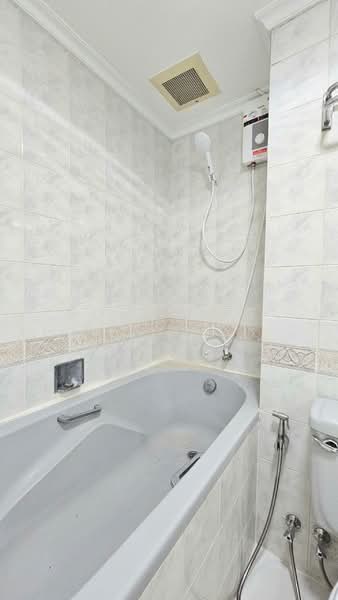 Siphaya River View Condominium, Bangkok, 108 Yotha Road, Talat Noi, Samphanthawong, Bangkok, 2 Bedrooms, 64 sqm, Condo For Rent, by Boonraksa Sopak, 500402210 - DDproperty.com