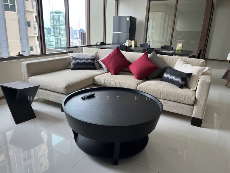 The Emporio Place, Bangkok, 93 Soi Sukhumvit 24, Sukhumvit Road, Khong Tan, Khlong Toei, Bangkok, 3 Bedrooms, 145 sqm, Condo For Rent, by Napawadee Homhuk, 500402213 - DDproperty.com