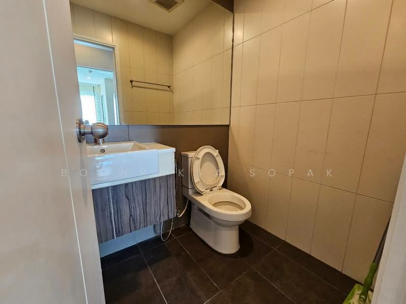 Centric Ratchada-Huai Khwang, Bangkok, Ratchadapisek Road, Huai Khwang, Bangkok, 2 Bedrooms, 61 sqm, Condo For Rent, by Boonraksa Sopak, 500402261 - DDproperty.com