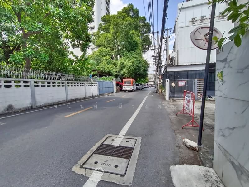 Retail For Rent BTS Phrom Phong for Flagship or Brand Experience Business, Bangkok, สุขุมวิท, Khlong Tan Nua, Watthana, Bangkok, , 205 sqm, Retail Space For Rent, by Chanitnun Mewongukote, 500402279 - DDproperty.com