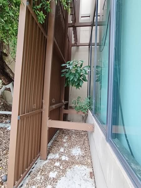 Retail For Rent BTS Phrom Phong for Flagship or Brand Experience Business, Bangkok, สุขุมวิท, Khlong Tan Nua, Watthana, Bangkok, , 205 sqm, Retail Space For Rent, by Chanitnun Mewongukote, 500402279 - DDproperty.com