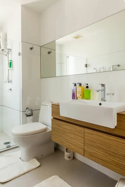 Thru Thonglor, Bangkok, Petchaburi Road, Bang Kapi, Huai Khwang, Bangkok, 2 Bedrooms, 63 sqm, Condo For Sale, by Nattapat Reunyota, 500402345 - DDproperty.com