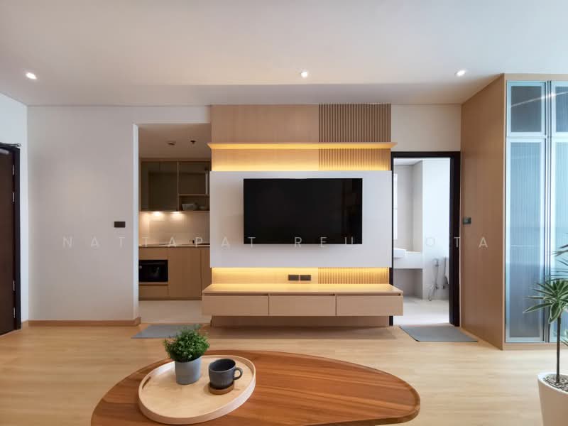 Le Luk Condominium, Bangkok, 1599 291 Sukhumvit Rd, Phra Kanong Nua, Watthana, Bangkok, 1 Bedroom, 39 sqm, Condo For Sale, by Nattapat Reunyota, 500402357 - DDproperty.com