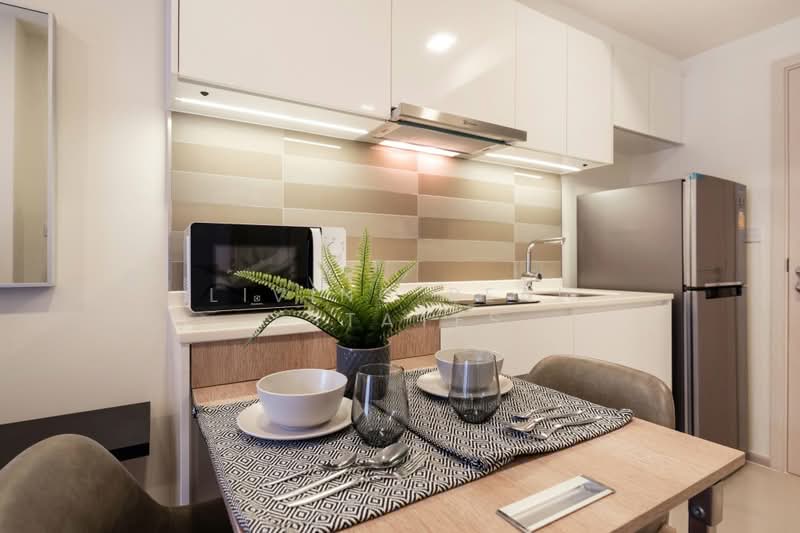 Maestro 03 Ratchada-Rama 9, Bangkok, Soi Ratchadaphisek 3 Ratchadaphisek Road, Din Daeng, Bangkok, 1 Bedroom, 30 sqm, Condo For Rent, by Living Real Estates, 500402441 - DDproperty.com