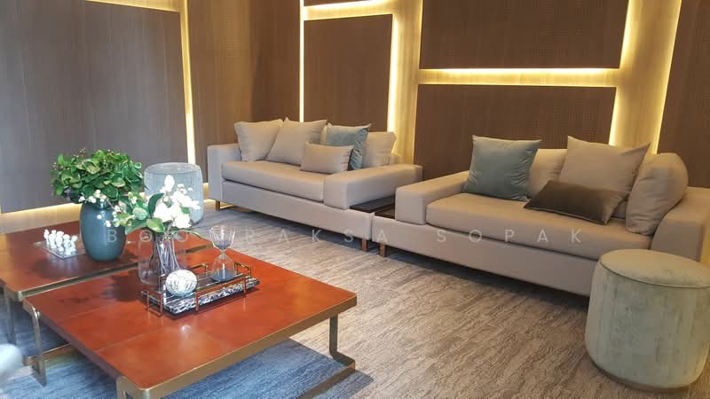 Circle Sukhumvit 11, Bangkok, 99 Soi Sukhumvit 11, Khlongtoei Nua, Watthana, Bangkok, 1 Bedroom, 47 sqm, Condo For Rent, by Boonraksa Sopak, 500402456 - DDproperty.com