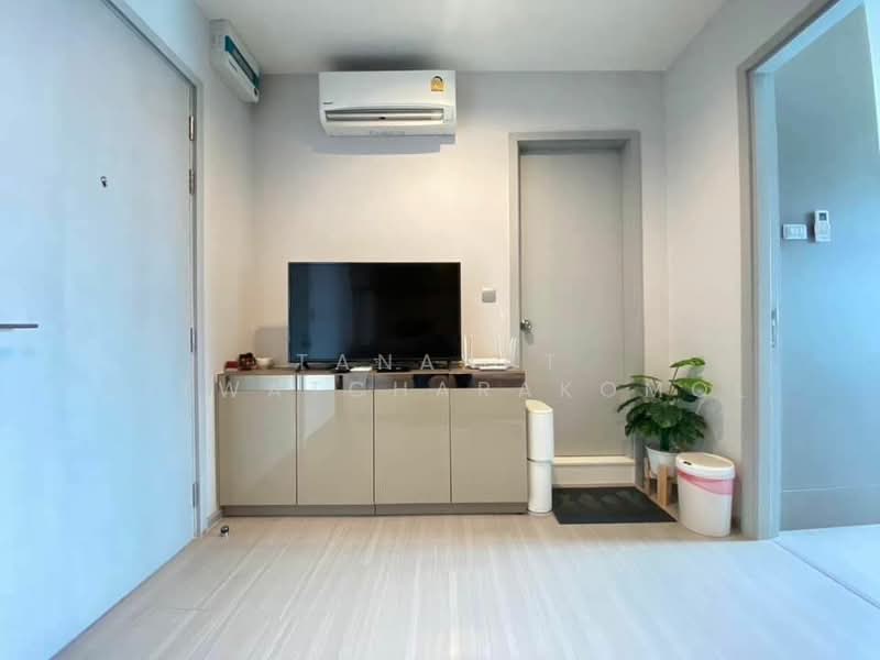 Life Sukhumvit 62, Bangkok, Soi Sukhumvit 62, Bang Chak, Phra Khanong, Bangkok, 1 Bedroom, 30 sqm, Condo For Rent, by Tanapat Jitwatcharakomol, 500402496 - DDproperty.com