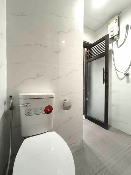 The Waterford Thonglor 11, Bangkok, 219 Soi Thonglor Sukhumvit Road, Khlong Tan Nua, Watthana, Bangkok, 1 Bedroom, 50 sqm, Condo For Rent, by Tanapat Jitwatcharakomol, 500402503 - DDproperty.com