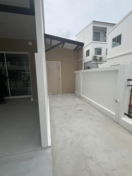 The Metro Chaengwattana, Nonthaburi, Khlong Phra Udom, Pak Kret, Nonthaburi, 3 Bedrooms, 100 sqm, Townhouse For Rent, by Sireekan Sirichawanphong, 500402504 - DDproperty.com