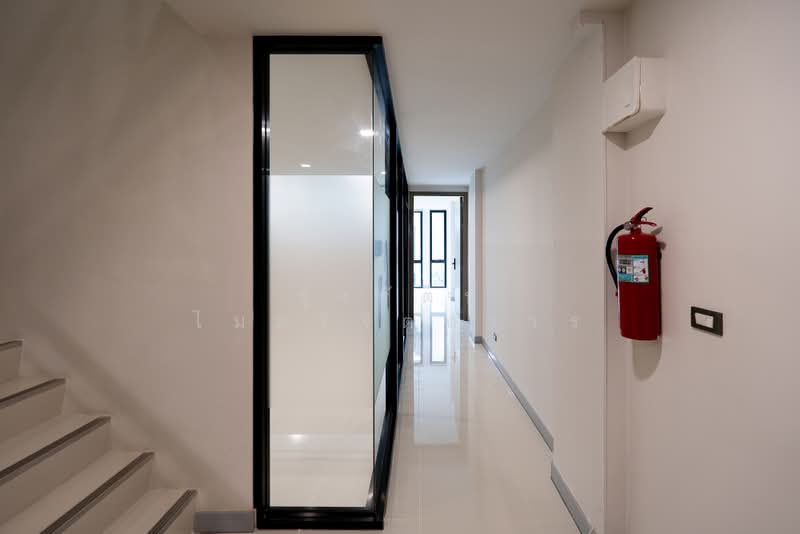 Samyan Business Town, Bangkok, พระราม4, Maha Phrutharam, Bang Rak, Bangkok, , 340 sqm, Office Space For Rent, by Roongrat Maitreejittawon, 500402513 - DDproperty.com