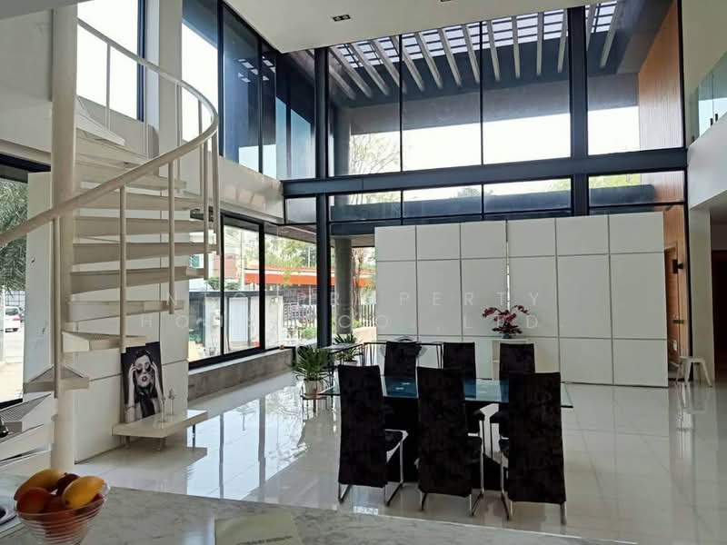 NG477 ให้เช่าอาคารขนาดใหญ่ 2,000 ตร.ม ที่ดิน 2 ไร่ พร้อมสระว่ายน้ำ ปัญญาอินทรา, Bangkok, ปัญญาอินทรา, Bang Chun, Khlong Sam Wa, Bangkok, , 2,000 sqm, Office Space For Rent, by NTG Property House Co.,Ltd., 500402533 - DDproperty.com