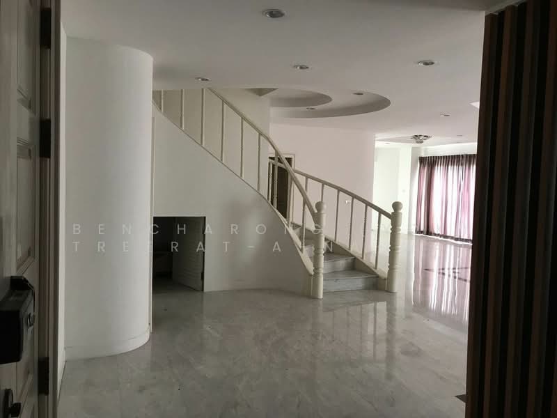 Thana Tower, Bangkok, Charan Sanit Wong, Bang Yi Khan, Bang Phlat, Bangkok, 3 Bedrooms, 314 sqm, Condo For Rent, by Bencharong (Yok) Treerat-a-na-wat, 500402555 - DDproperty.com