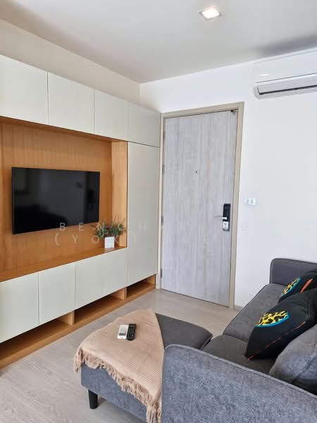 Rhythm Sukhumvit 36-38, Bangkok, 55 Soi Sukhumvit 36, Sukhumvit Road, Phra Kanong, Khlong Toei, Bangkok, 1 Bedroom, 35 sqm, Condo For Rent, by Bencharong (Yok) Treerat-a-na-wat, 500402558 - DDproperty.com