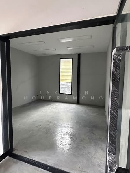 ให้เช่าโกดัง เฉลิมพระเกียรติ ร.9 ประเวศ กรุงเทพ 540 ตร.ม, Bangkok, Dok Mai, Prawet, Bangkok, , 540 sqm, Warehouse/Factory For Rent, by Jakarin Houpramong, 500402564 - DDproperty.com