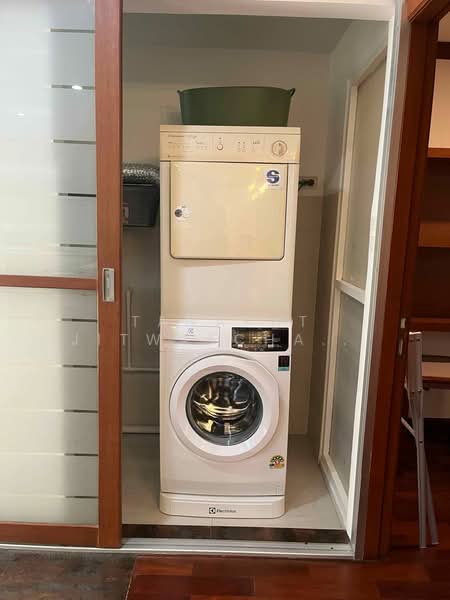 Beverly Hill Mansion Sukhumvit 63, Bangkok, Sukhumvit Road, Phra Kanong Nua, Watthana, Bangkok, 2 Bedrooms, 120 sqm, Condo For Rent, by Tanapat Jitwatcharakomol, 500402632 - DDproperty.com