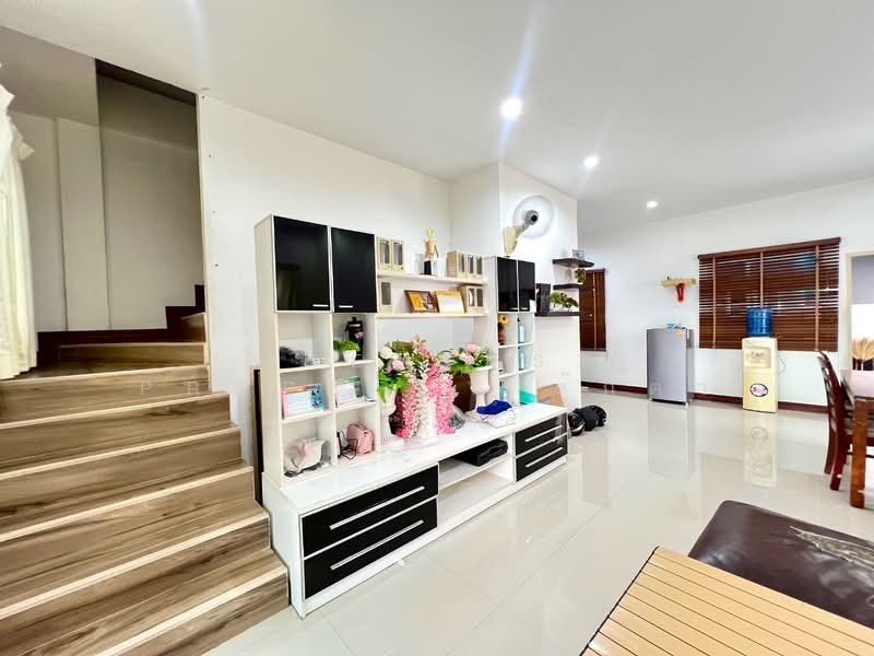อุ่นไอรัก หนองไม้แดง-อมตะ, Chon Buri (Pattaya), Nong Mai Daeng, Muang Chon Buri, Chon Buri (Pattaya), 3 Bedrooms, 100 sqm, Townhouse For Sale, by The Best Property ตุ๊กตา, 500402643 - DDproperty.com