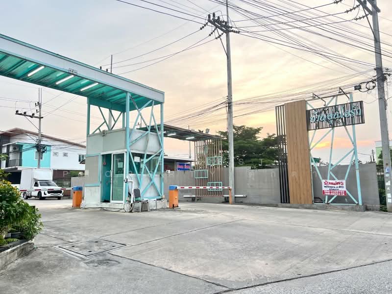 อุ่นไอรัก หนองไม้แดง-อมตะ, Chon Buri (Pattaya), Nong Mai Daeng, Muang Chon Buri, Chon Buri (Pattaya), 3 Bedrooms, 100 sqm, Townhouse For Sale, by The Best Property ตุ๊กตา, 500402643 - DDproperty.com