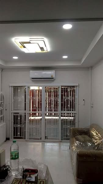 ทาวน์เฮ้าส์ 2 ชั้น 13 ตร.ว. ใกล้หมู่บ้านเย็นฉ่ำ 4 ซอยลำลูกกา35, Pathum Thani, ถนนลำลูกกา, Khu Khot, Lam Luk Ka, Pathum Thani, 2 Bedrooms, 80 sqm, Townhouse For Sale, by คุณ ชุติกาญจน์ กล่ำแสง (เชอรี่), 500402647 - DDproperty.com