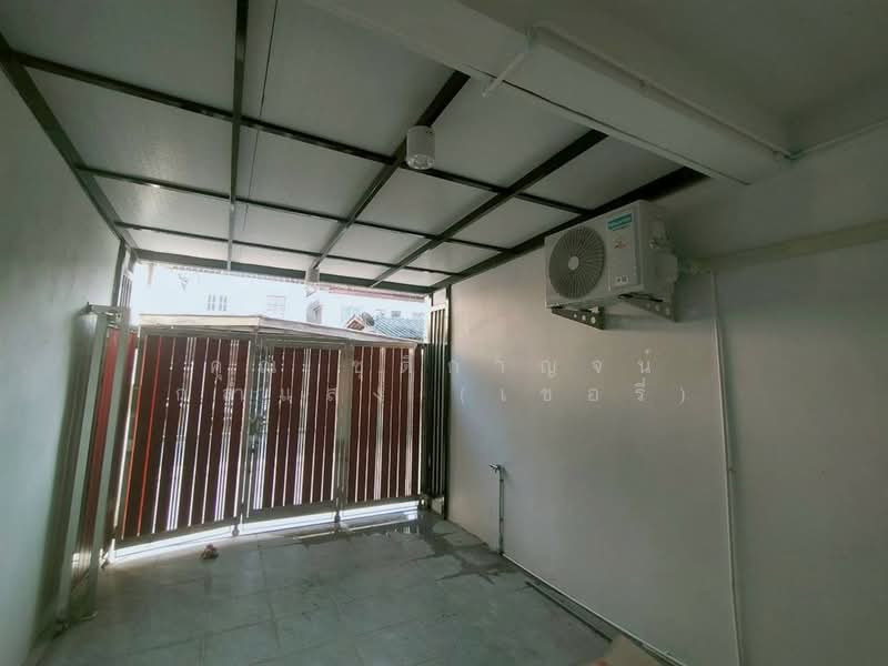 ทาวน์เฮ้าส์ 2 ชั้น 13 ตร.ว. หมู่บ้านเย็นฉ่ำ 4 ซอยลำลูกกา35, ปทุมธานี, ถนนลำลูกกา, คูคต, ลำลูกกา, ปทุมธานี, 80 ตร.ม., ทาวน์เฮ้าส์ ขาย, โดย คุณ ชุติกาญจน์ กล่ำแสง (เชอรี่), 500402647 - DDproperty.com