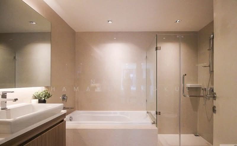 Vtara Sukhumvit 36, Bangkok, 118 Soi Saen Sabai, Phra Kanong, Khlong Toei, Bangkok, 2 Bedrooms, 51 sqm, Condo For Rent, by Napat Thamakulangkul, 500402697 - DDproperty.com